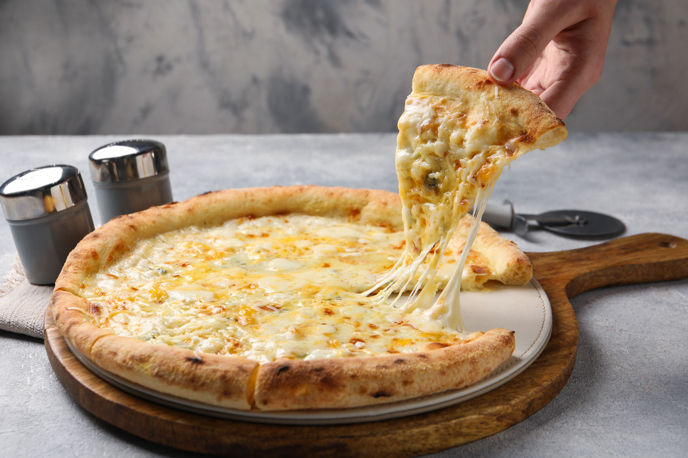 Cheese pizza